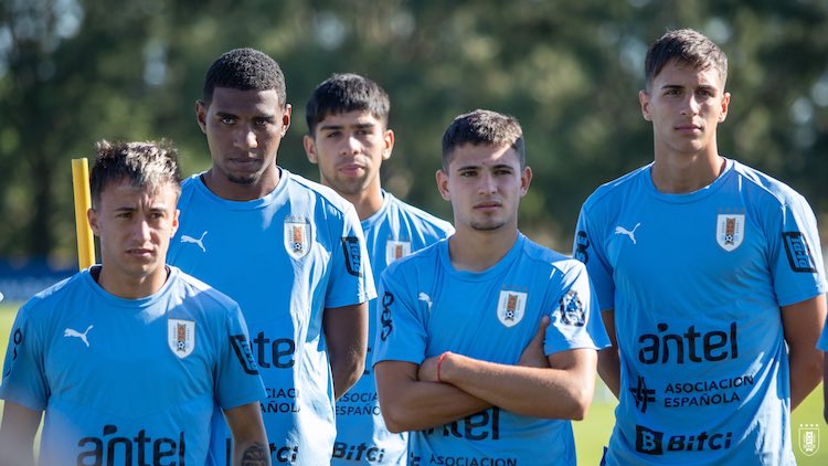 Entrenamiento Selección Sub-20 en el Complejo Celeste