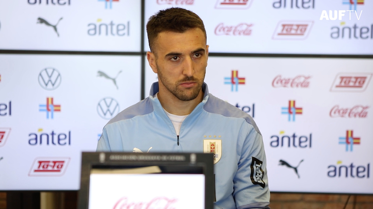 Conferencia de prensa: Matías Vecino