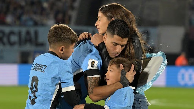 Homenaje Luis Suárez