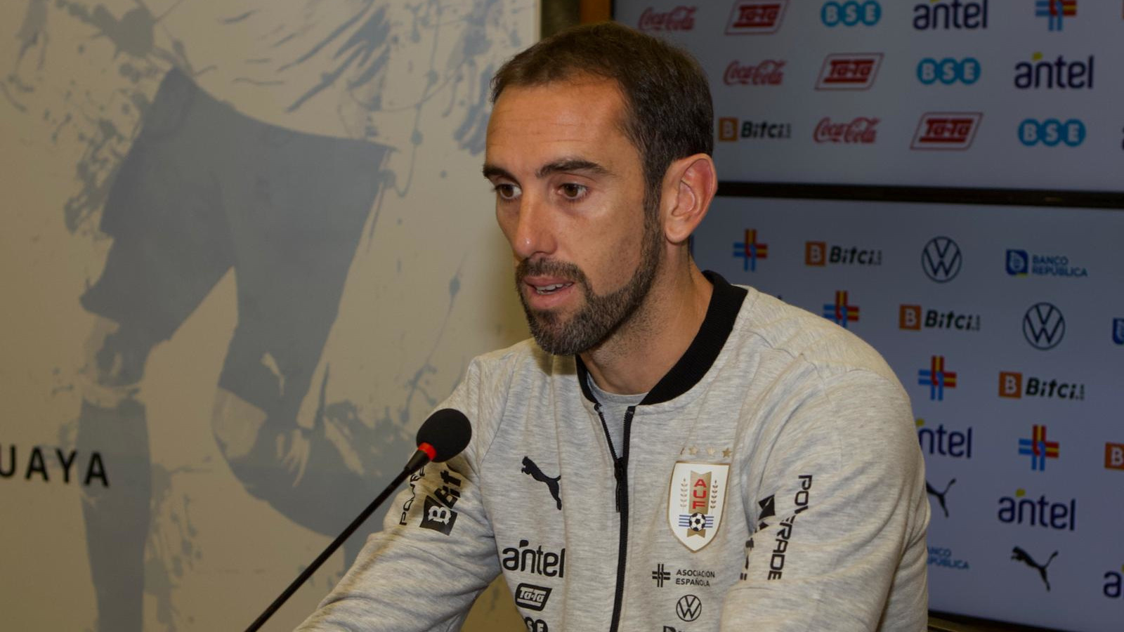 Conferencia de prensa Diego Godín